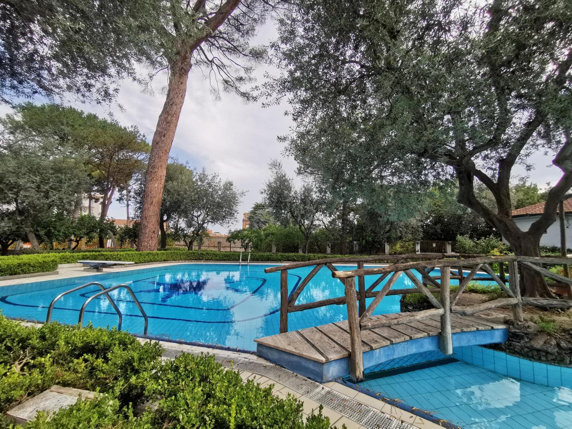 Casa Mar - Elegant Apartment With Pool And Panoramic Terrace In The Heart Of 소렌토 외부 사진