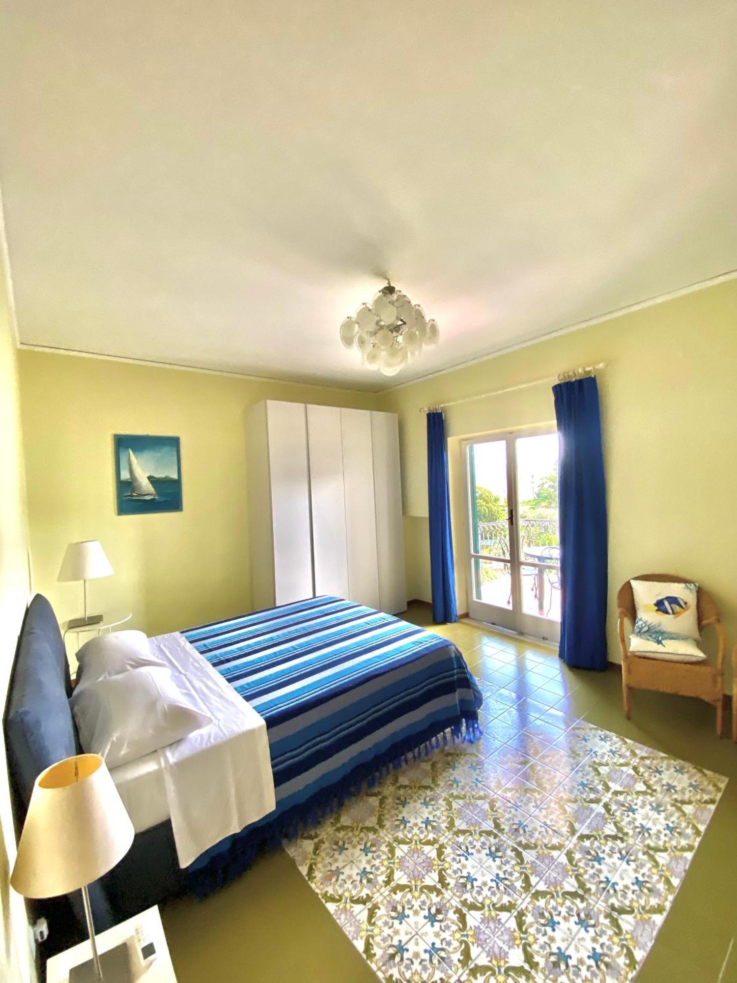 Casa Mar - Elegant Apartment With Pool And Panoramic Terrace In The Heart Of 소렌토 외부 사진